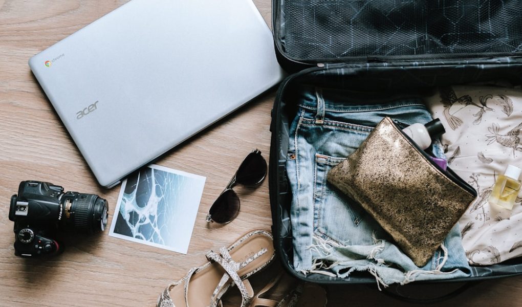 Photo Elegant travel outfit