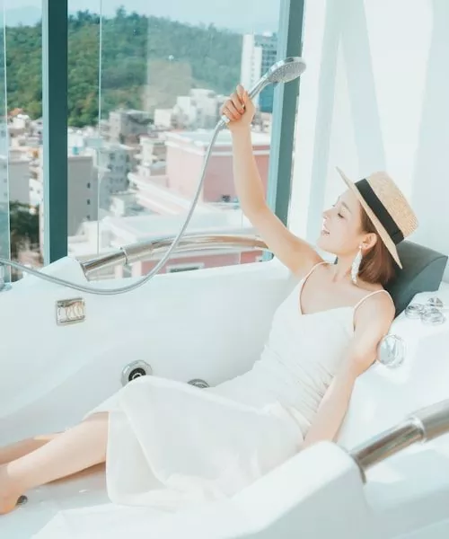 Photo "Relax in style – see 6 tips on how to dress for a hotel spa"