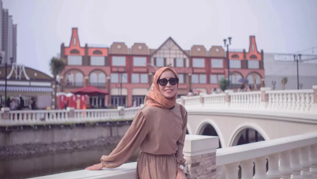 Photo brown dress outfit